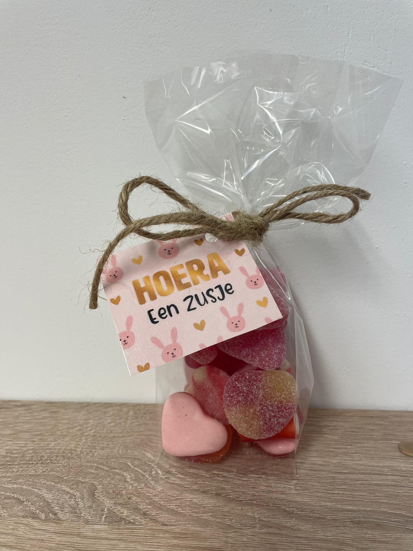 Cellofaanzakje traktatie bunny "hoera een zusje"