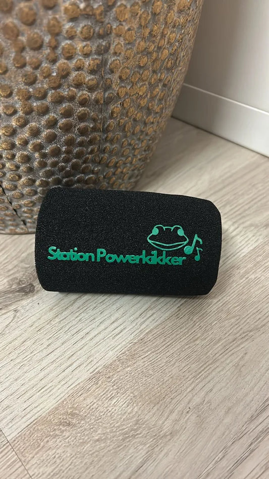 Plopkap met eigen logo sticker