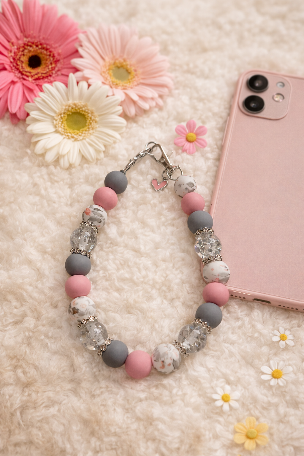 Telefoonketting (pols) roze/grijs met bedelhartje